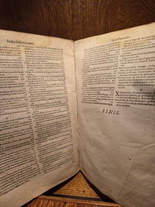 Institutiones Iuris Canonici, quibus ius pontificium singulari methodo libris quatuor comprehenditur.