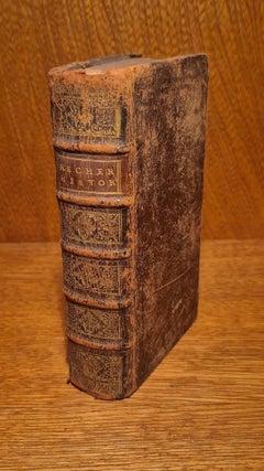 Item #89 Recherches historiques, curieuses, et remarquables. Anonymous